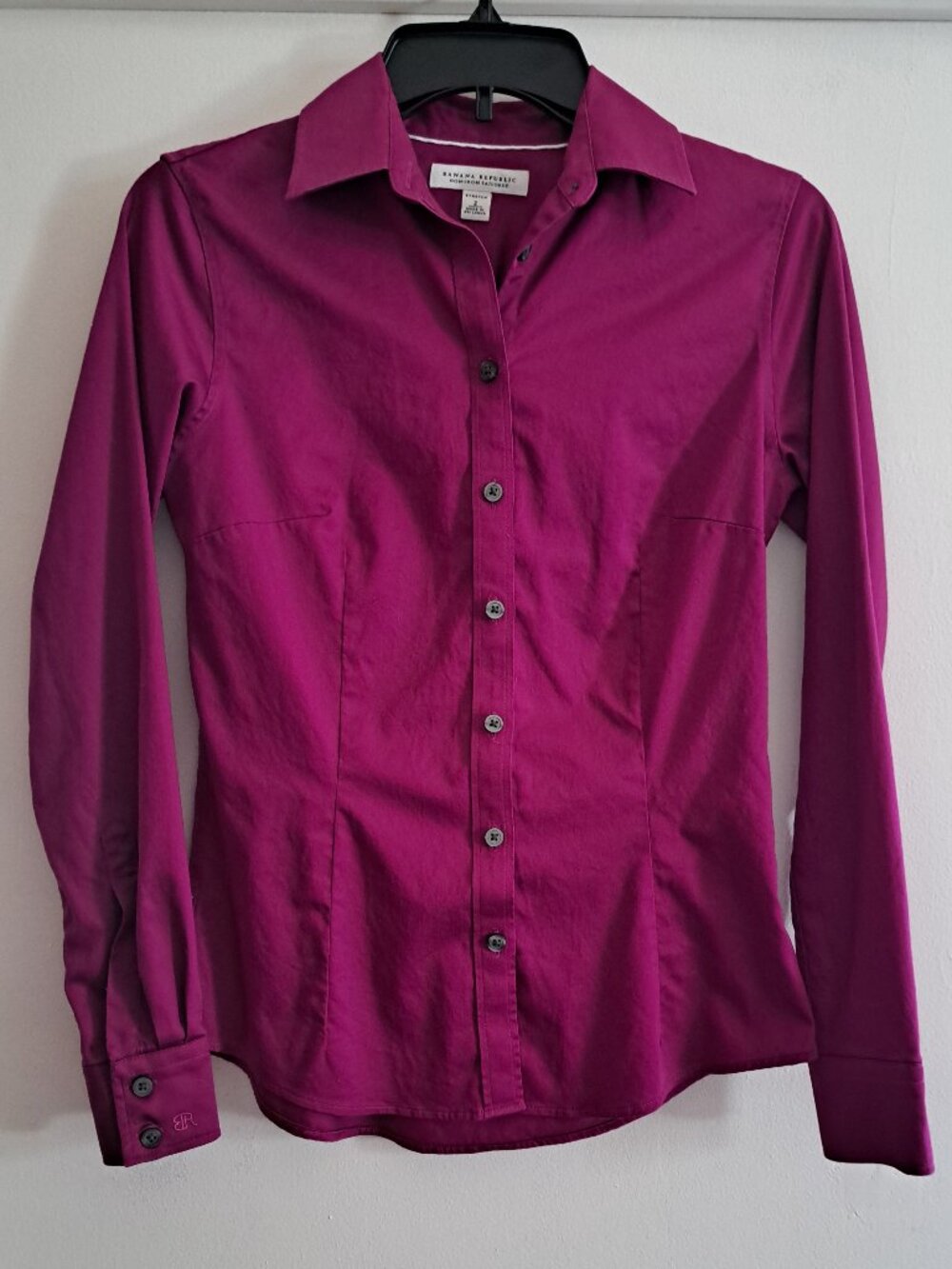 Banana Republic Women’s Maroon Non-Iron Tailored Stretch Button Front Shirt Sz 2